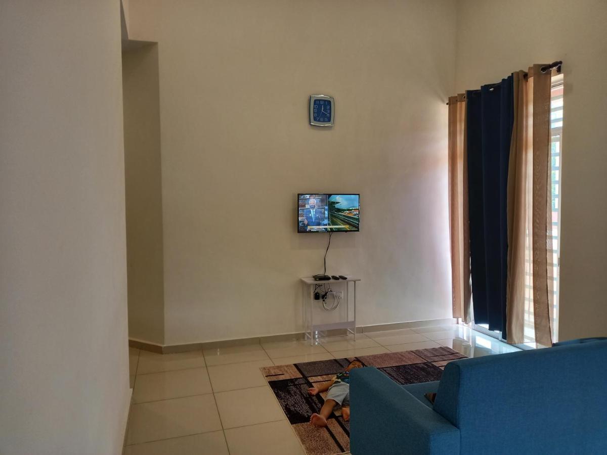 Homestay Zaki D'Gerik Exteriör bild